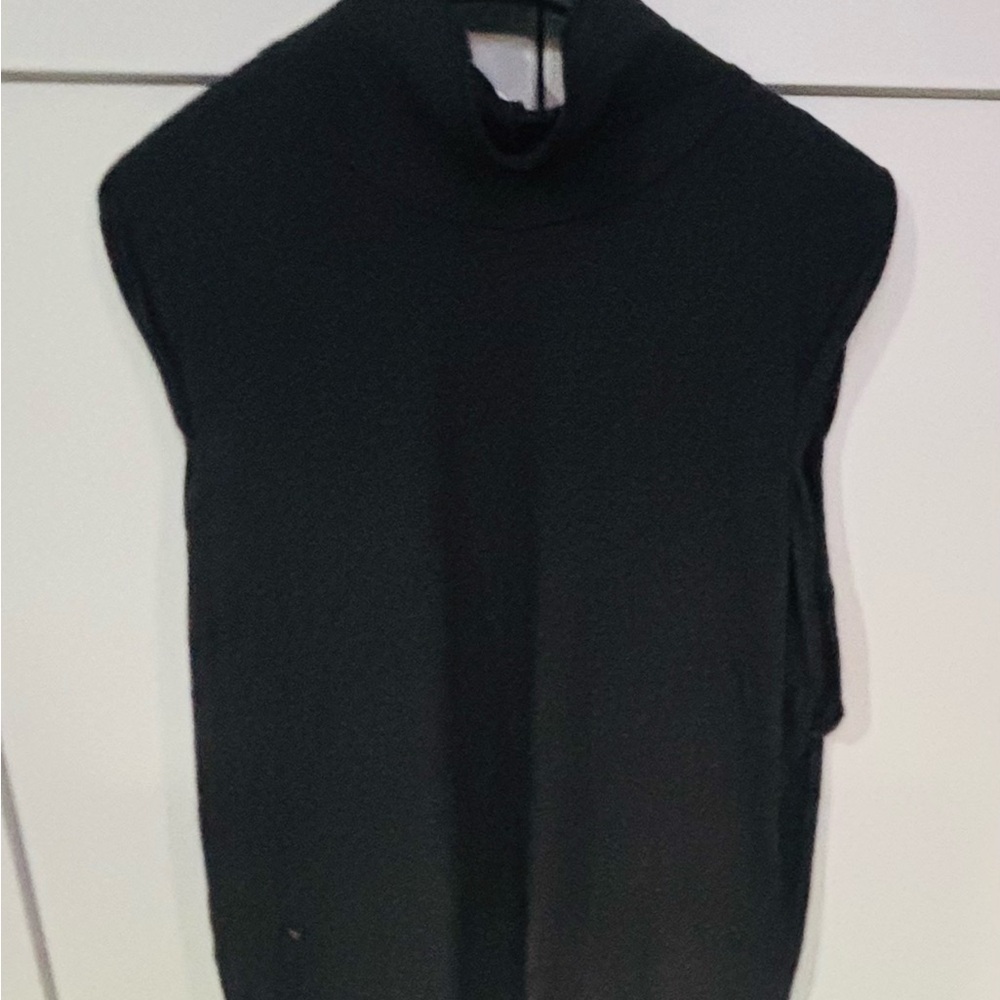 Siva Black Sleeveless Turtleneck Tank Size XL NWOT
